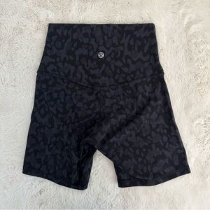 lululemon Align™ High-Rise Short 6" - Camo - Size 2